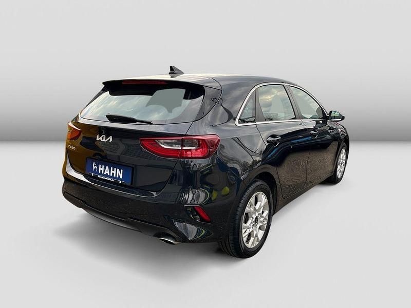 Gebraucht Kia Ceed 160 PS (117 kW) 2022 (1k) zilinaschwarz met. Kleinwagen