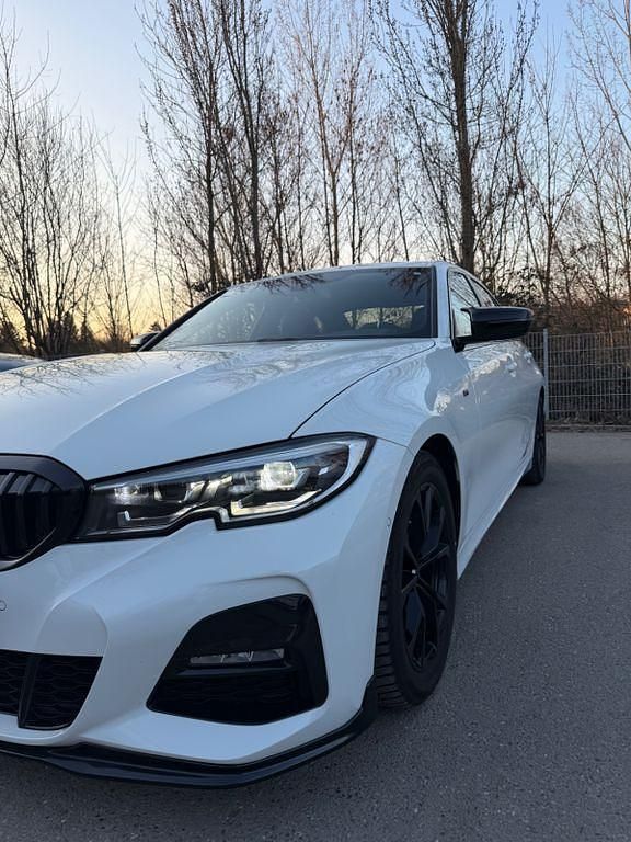 Gebraucht BMW 320 M Sport 184 PS (135 kW) 2021 Weiß Limousine