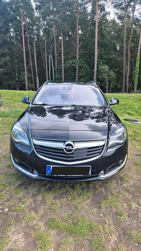 Schwarz Gebraucht 2016 Opel Insignia Kombi | 3.999 € (Superpreis) - Bild 1/4