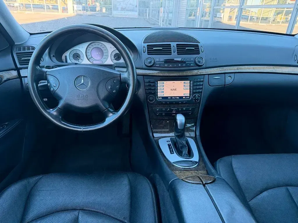 Gebraucht Mercedes E220 150 PS (110 kW) 2004 Silber Kombi