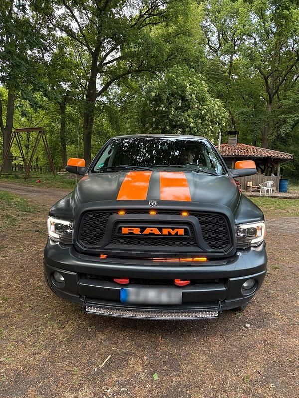 Second-hand Dodge Ram 354 CP (260 kW) 2004 Negru Pickup