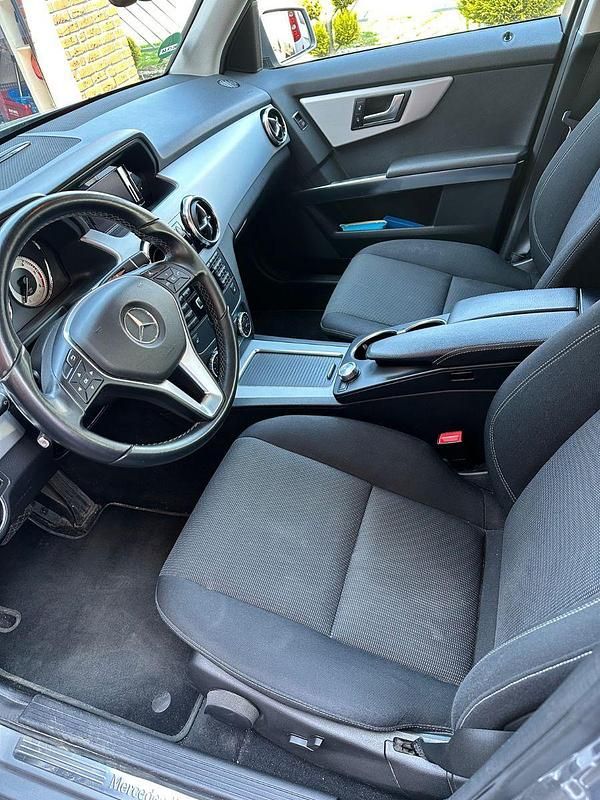 Gebraucht Mercedes GLK200 143 PS (105 kW) 2013 Grau SUV