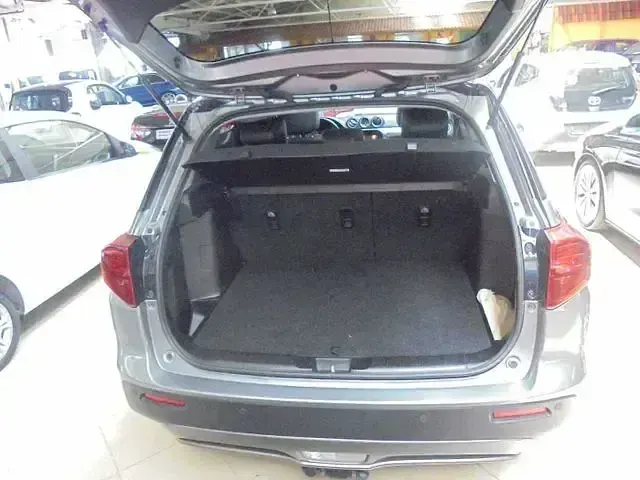 Gebraucht Suzuki Vitara Comfort+ 140 PS (102 kW) 2019 Grau SUV