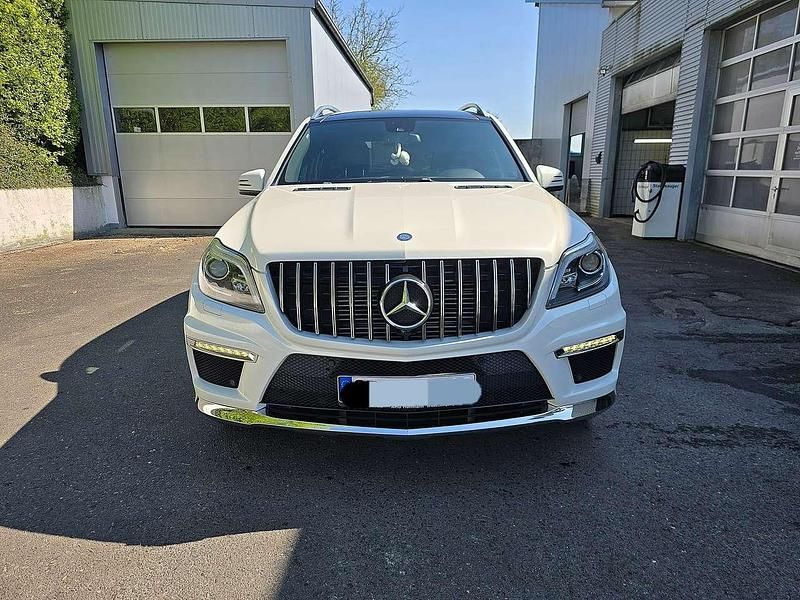 Gebraucht Mercedes GL350 AMG 258 PS (189 kW) 2015 Weiß SUV