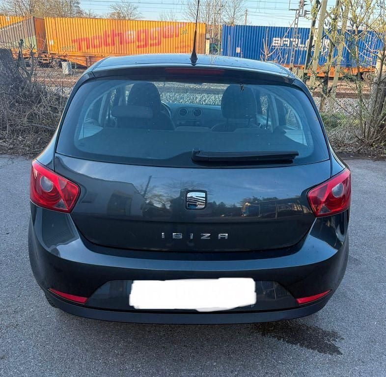 Gebraucht Seat Ibiza 69 PS (50 kW) 2010 Grau Limousine