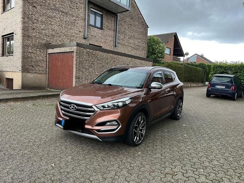 Braun Gebraucht 2017 Hyundai Tucson SUV | 14.300 € (Superpreis) - Bild 1/4