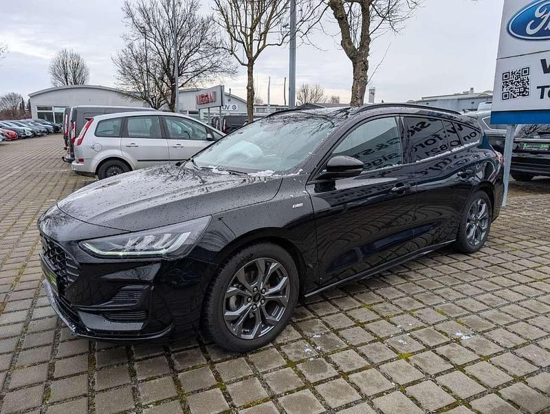 Gebraucht Ford Focus ST-Line 125 PS (91 kW) 2024 Obsidianschwarz metallic Kombi