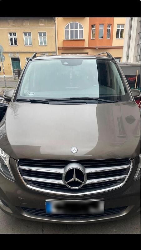 Usata Mercedes V220 163 CV (119 kW) 2016 Grigio Monovolume