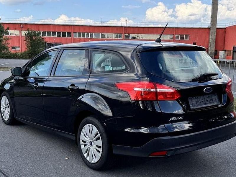 Gebraucht Ford Focus S 120 PS (88 kW) 2015 Schwarz Kombi
