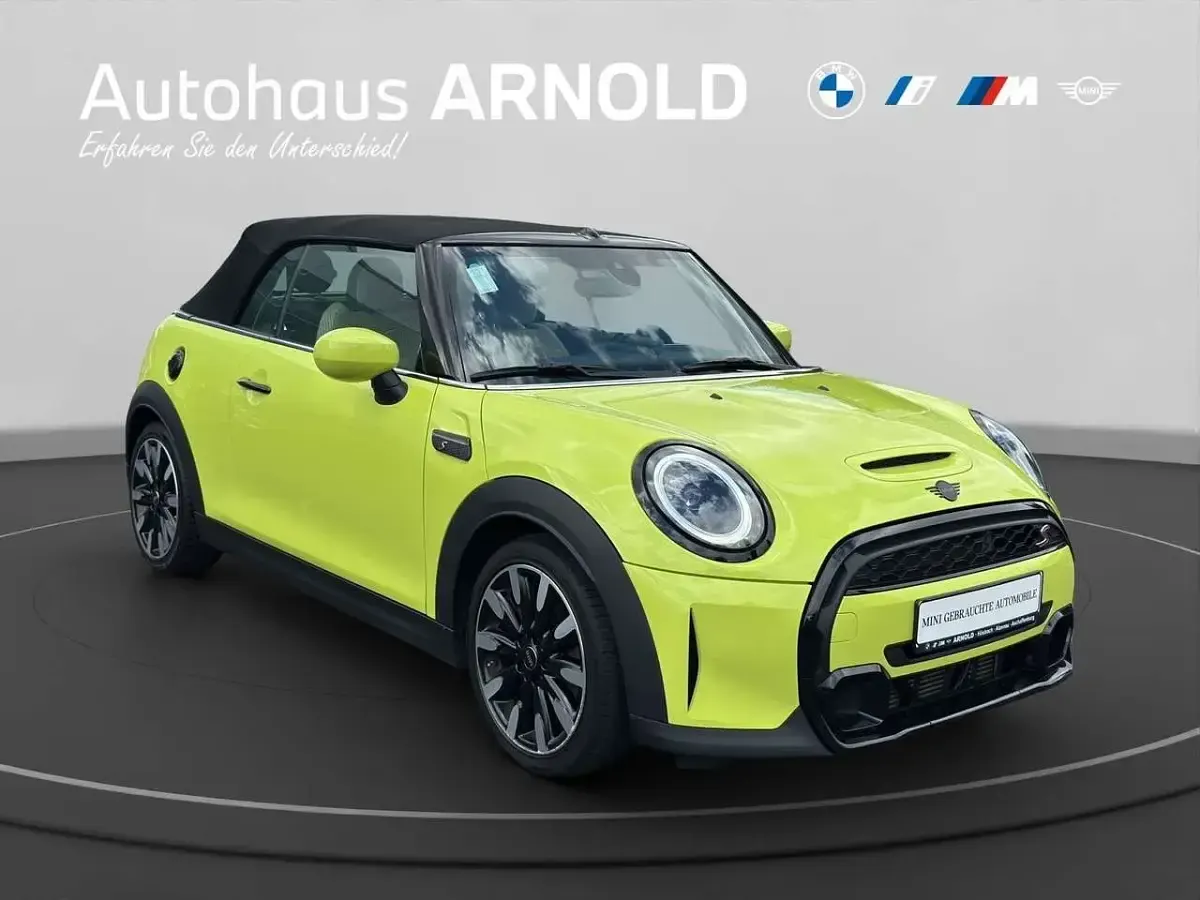 Gebraucht Mini Cooper S Cabriolet 178 PS (130 kW) 2022 Zesty yellow uni Cabrio