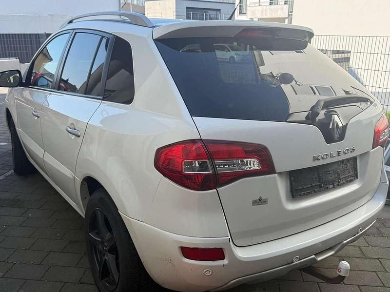 Gebraucht Renault Koleos 150 PS (110 kW) 2012 Weiss SUV