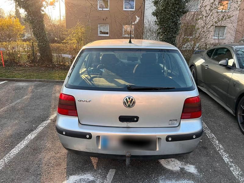 Gebraucht VW Golf IV 75 PS (55 kW) 2001 Silber Kleinwagen