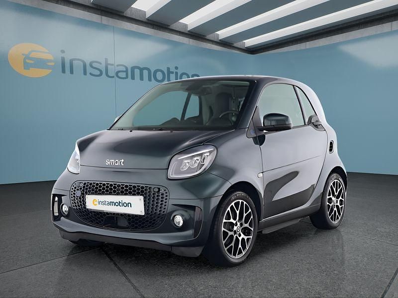 Grün Gebraucht 2023 Smart ForTwo Electric Drive Prime Kleinwagen | 18.049 € - Bild 1/4