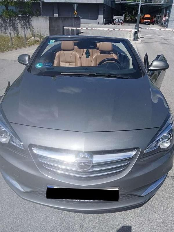 Grau Gebraucht 2017 Opel Cascada Active Cabrio | 15.000 € (Fairer Preis) - Bild 1/4