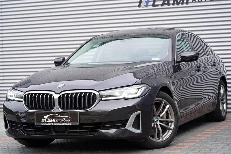 Grau Gebraucht 2023 BMW 530 Luxury Line Limousine | 39.999 € (Guter Preis) - Bild 1/4