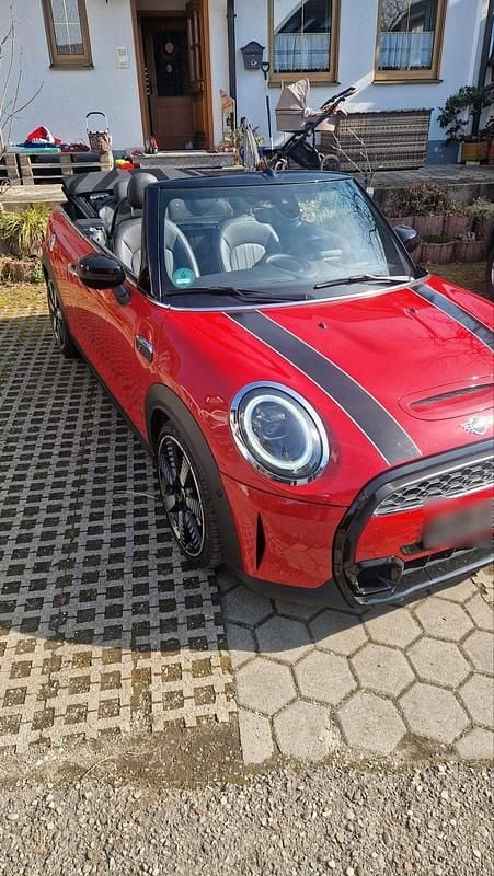 Gebraucht Mini Cooper S Cabriolet 178 PS (130 kW) 2021 Rot Cabrio