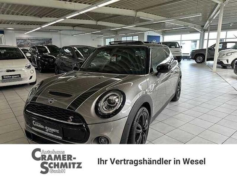Grau Gebraucht 2019 Mini Cooper Kleinwagen | 21.490 € - Bild 1/4