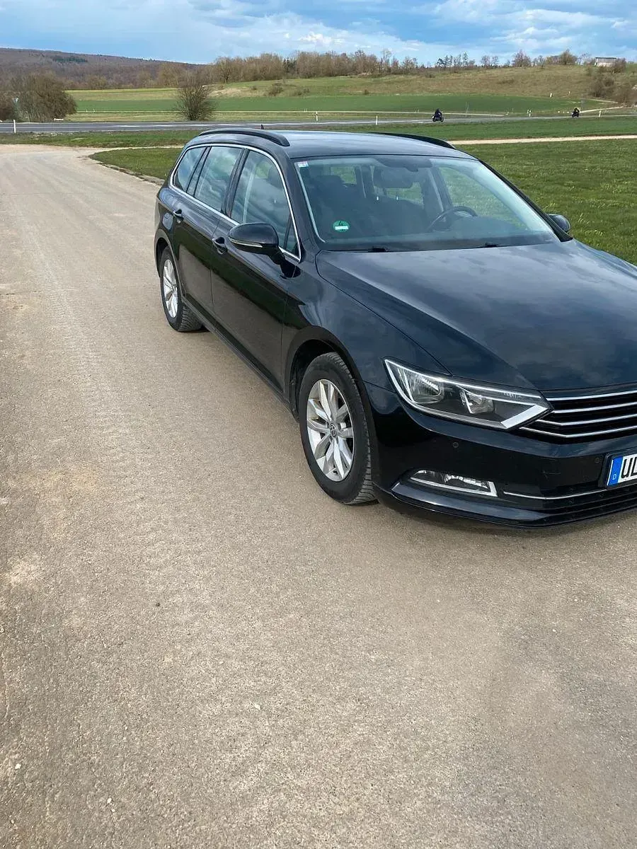 Gebraucht VW Passat Comfortline 150 PS (110 kW) 2015 Schwarz Kombi