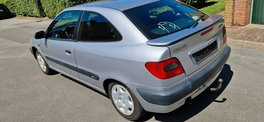 Gebraucht Citroën Xsara 75 PS (55 kW) 1998 Silber Coupé