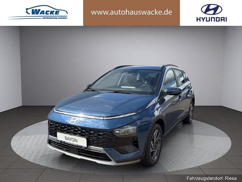 Farbe: blau Neu 2025 Hyundai Bayon Trend SUV | 26.870 € (Etwas zu teuer) - Bild 1/4