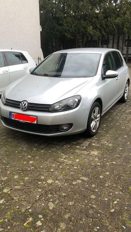 Silber Gebraucht 2009 VW Golf VI Comfortline Kleinwagen | 6.600 € (Teuer) - Bild 1/3