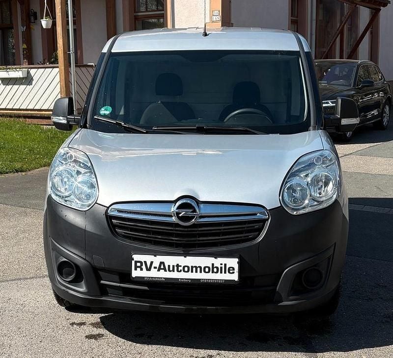 Usata Opel Combo 95 CV (69 kW) 2019 Argento Monovolume