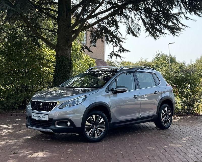 Grau Gebraucht 2018 Peugeot 2008 Allure SUV | 11.499 € (Fairer Preis) - Bild 1/4