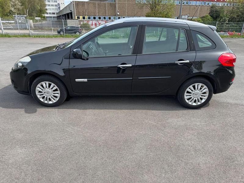 Gebraucht Renault Clio II Luxe 101 PS (74 kW) 2009 Schwarz Limousine