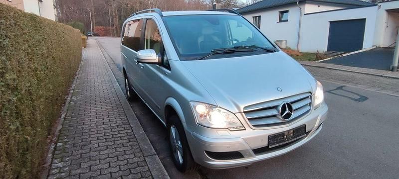 Gebraucht Mercedes Viano 163 PS (119 kW) 2011 Silber Van / Kleinbus