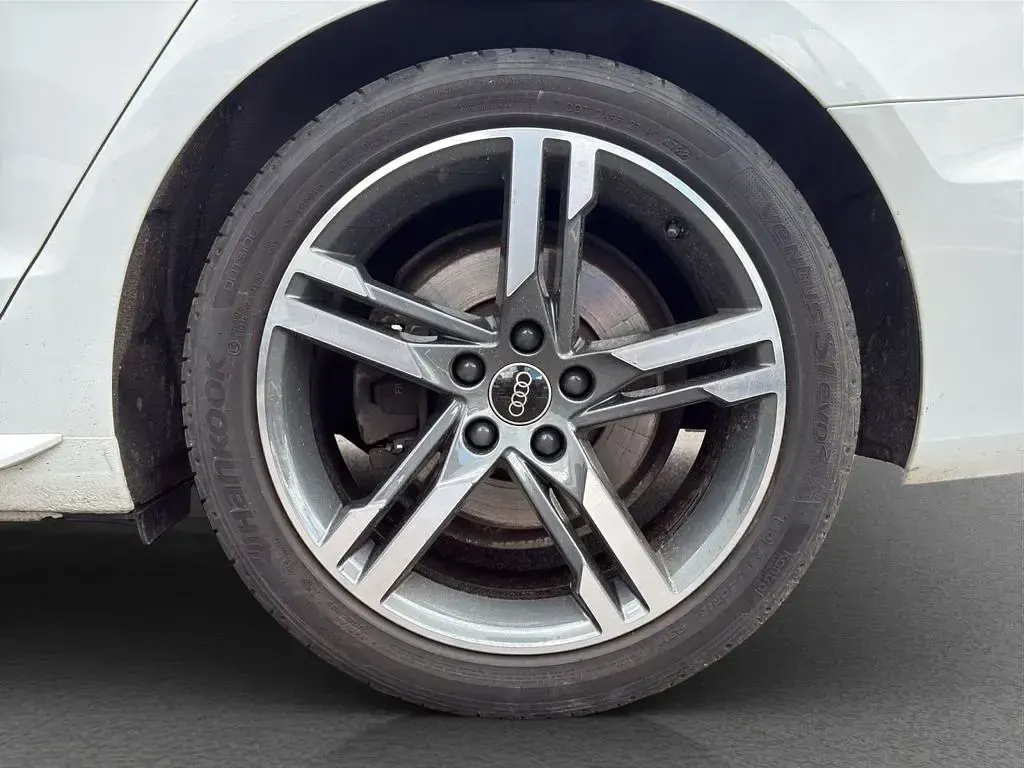 Gebraucht Audi A4 S-Line 163 PS (119 kW) 2023 Ibisweiß Kombi