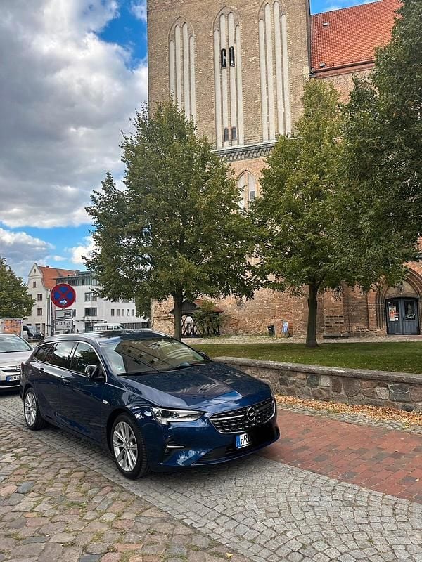 Blau Gebraucht 2021 Opel Insignia Kombi | 15.300 € (Etwas zu teuer) - Bild 1/4