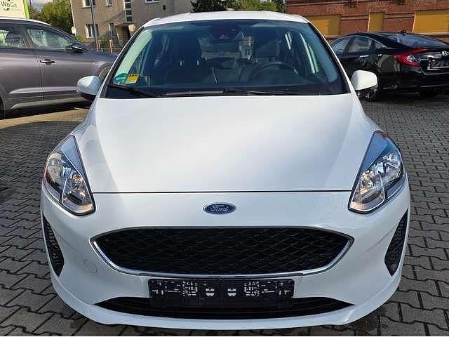 Gebraucht Ford Fiesta Trend 71 PS (52 kW) 2018 Weiß Kleinwagen