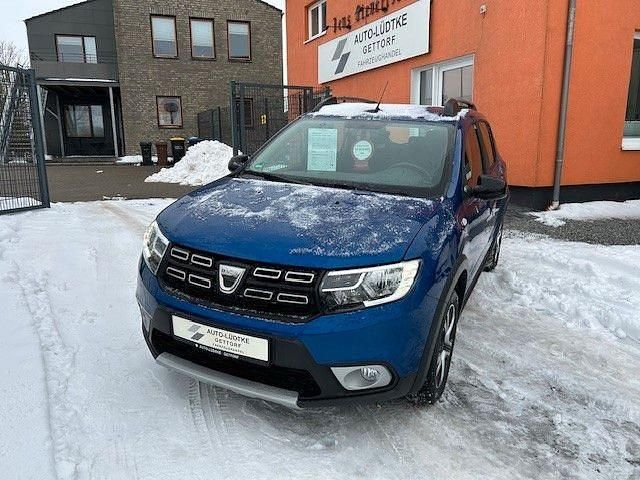 Gebraucht Dacia Sandero Celebration 101 PS (74 kW) 2021 Blau SUV