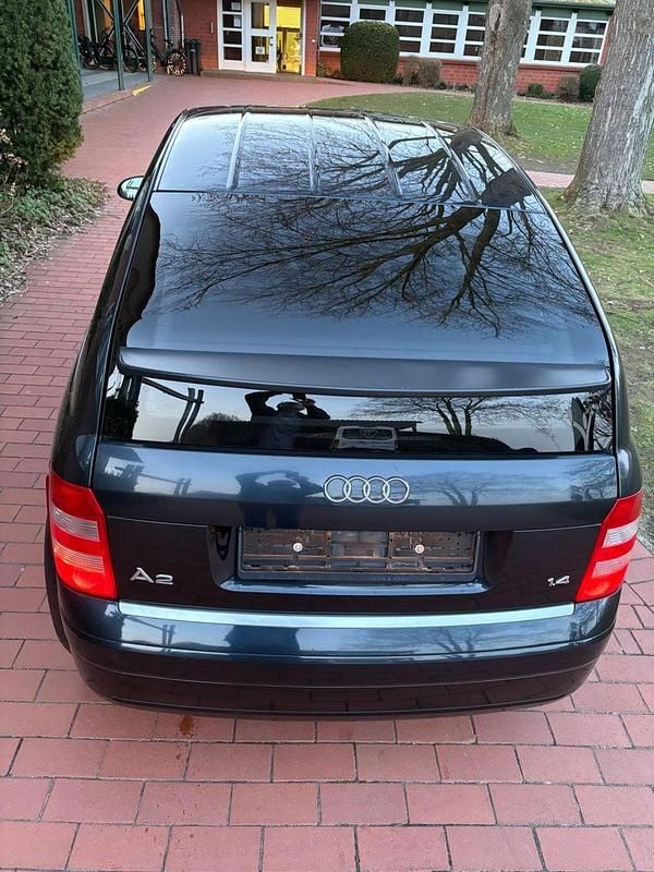 Second-hand Audi A2 75 CP (55 kW) 2001 Albastru Hatchback