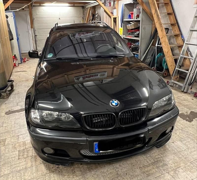 Gebraucht BMW 330 Performance 231 PS (169 kW) 2002 Schwarz Kombi