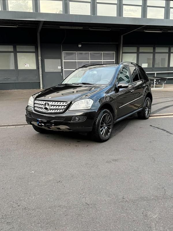 Gebraucht Mercedes ML320 211 PS (155 kW) 2008 Braun SUV