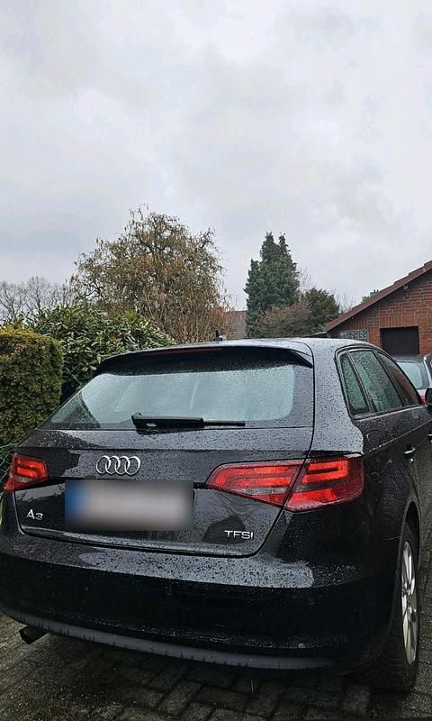 Gebraucht Audi A3 110 PS (80 kW) 2015 Schwarz Kleinwagen