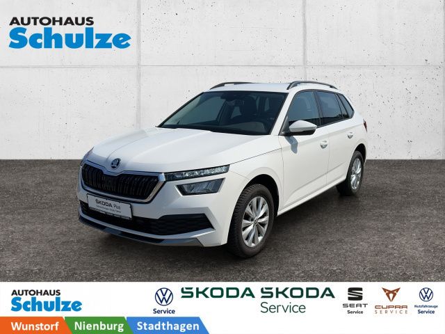 Candyweiß (white), solid Gebraucht 2020 Skoda Kamiq Ambition SUV | 22.890 € (Fairer Preis) - Bild 1/4