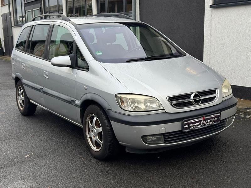 Silber Gebraucht 2004 Opel Zafira Elegance Van / Kleinbus | 980 € (Guter Preis) - Bild 1/4