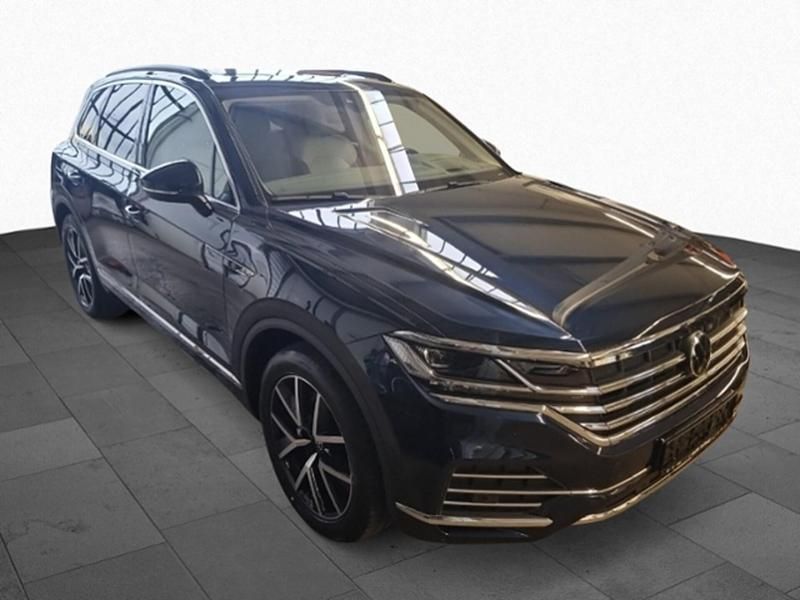 Gebraucht VW Touareg Elegance 286 PS (210 kW) 2023 Blau SUV