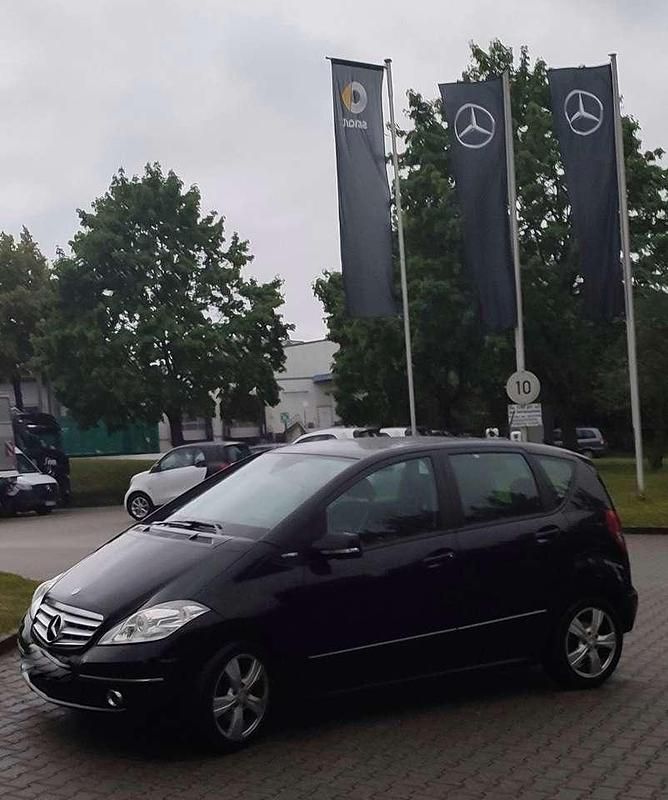 Gebraucht 2010 Mercedes A180 Avantgarde Limousine | 4.500 € (Etwas zu teuer) - Bild 1/4