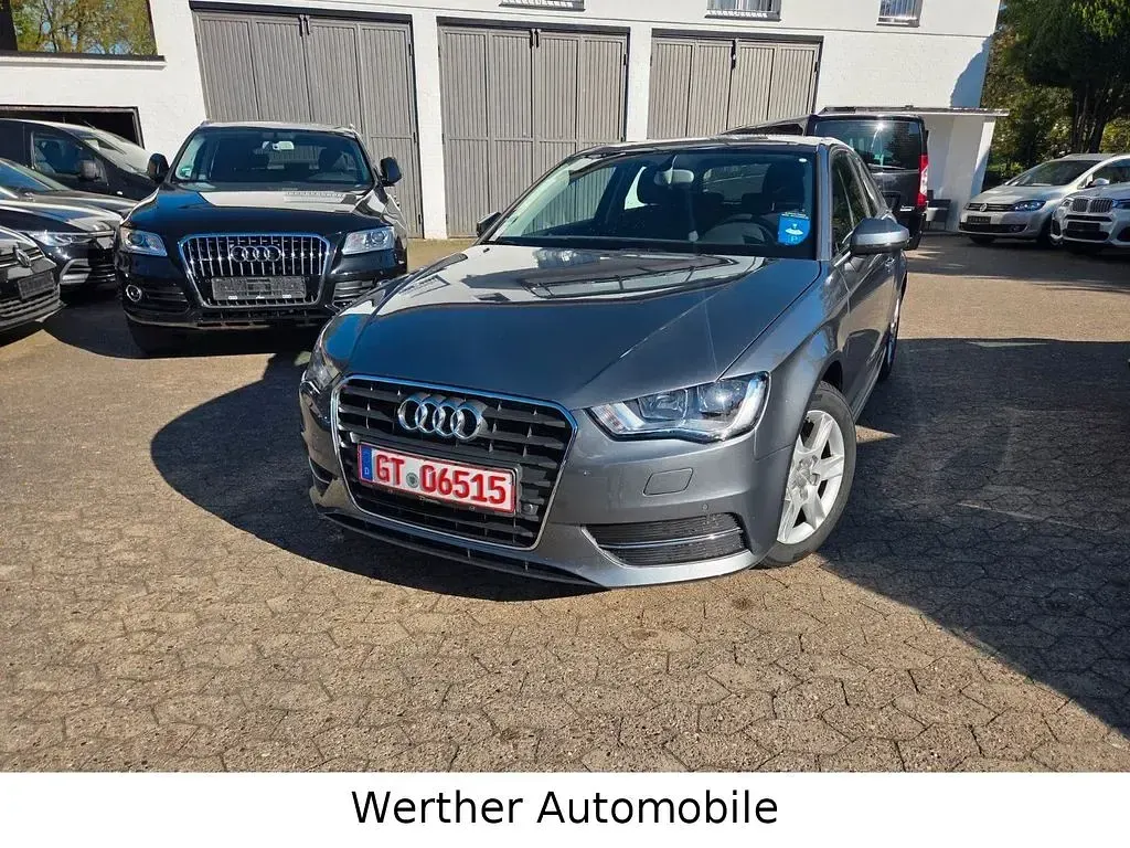 Gebraucht Audi A3 Attraction 110 PS (80 kW) 2014 Grau Coupé