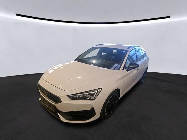 Gebraucht Cupra Leon 150 PS (110 kW) 2024 "candy" weiss Kombi