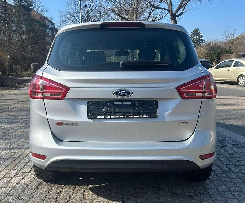 Gebraucht Ford B-MAX Trend 105 PS (77 kW) 2017 Polarsilber metallic Van / Kleinbus