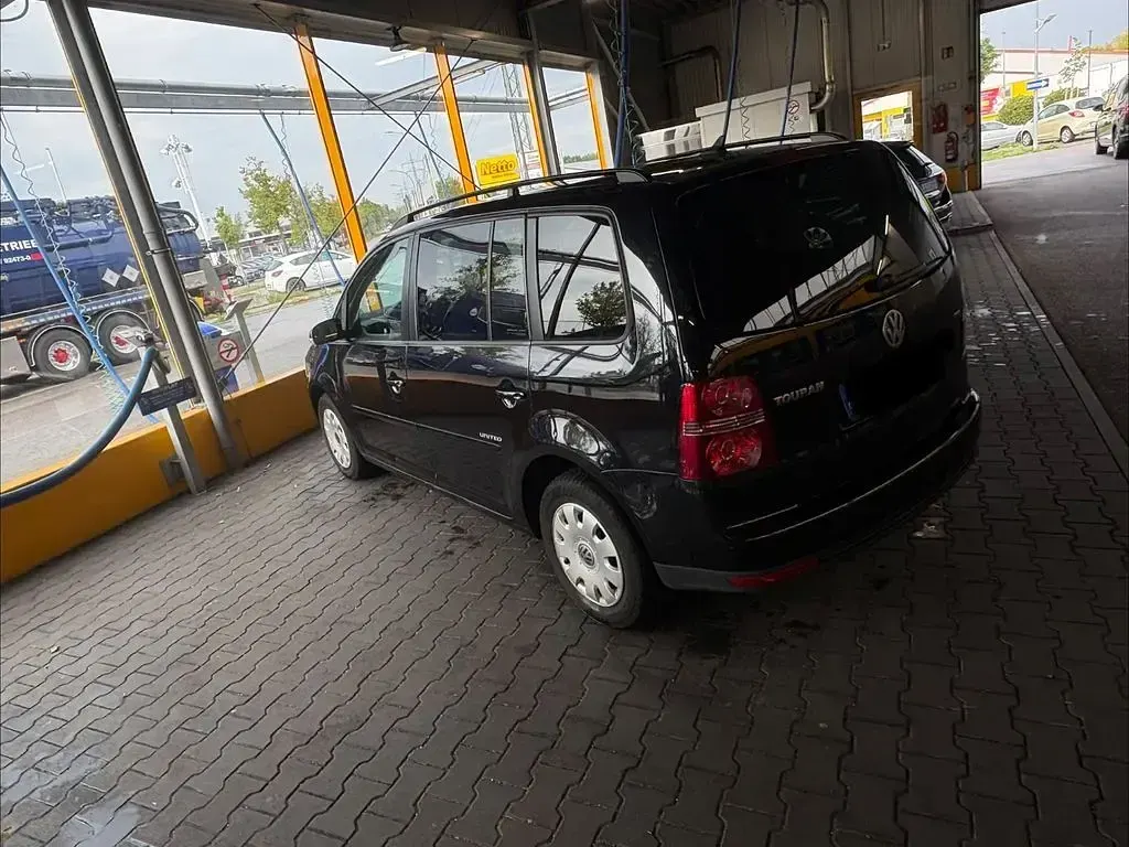 Gebraucht VW Touran United 140 PS (102 kW) 2009 Schwarz Van / Kleinbus
