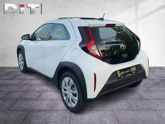 Gebraucht Toyota Aygo X X-play 72 PS (52 kW) 2024 Schneeweiß SUV