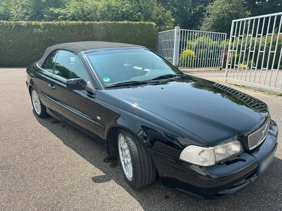 Gebraucht Volvo C70 200 PS (147 kW) 2002 Schwarz Cabrio