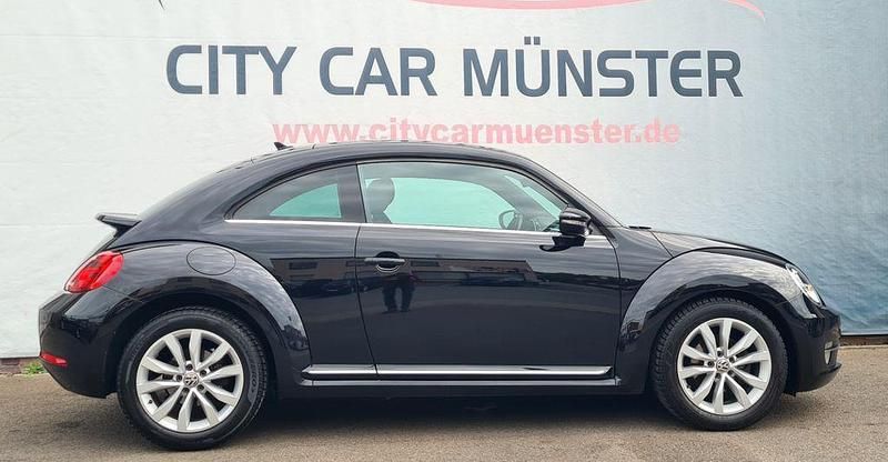 Second-hand VW Beetle Design 140 CP (102 kW) 2012 Negru Hatchback