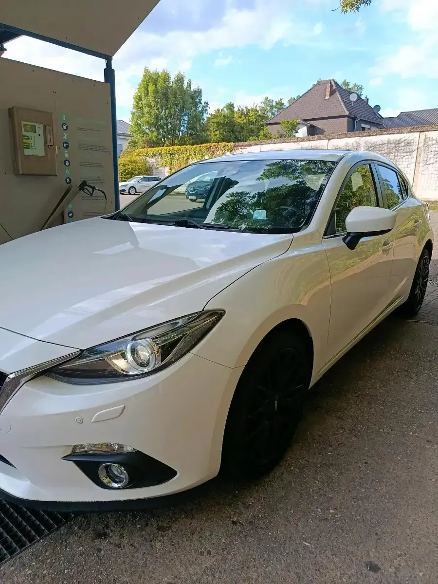 Gebraucht Mazda 3 150 PS (110 kW) 2016 Weiß Limousine