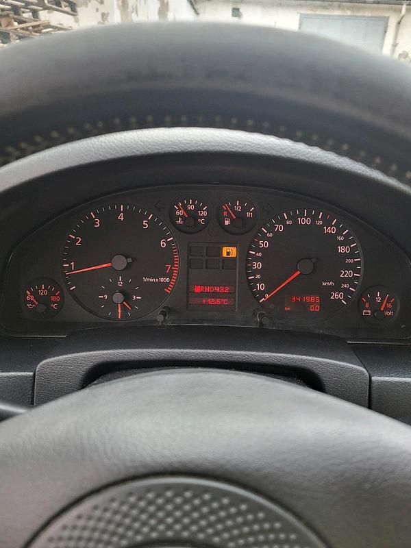 Gebraucht Audi A6 165 PS (121 kW) 1998 Rot Limousine